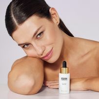 Sérum Anti-Idade e Corretor de Imperfeições Isdin Isdinceutics Renew Salicylic Renewal 30ml