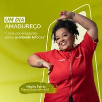 Esmalte Risque Cremoso ManiCores Um Dia Amadureço Verde 8ml